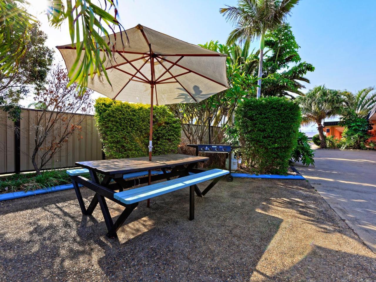 Riviera Motel Bundaberg Buitenkant foto