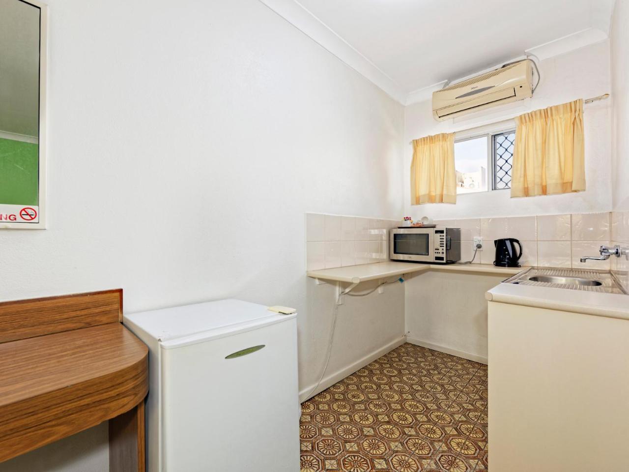 Riviera Motel Bundaberg Buitenkant foto